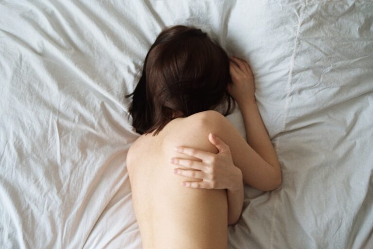 Shoulder pain relief pillow support