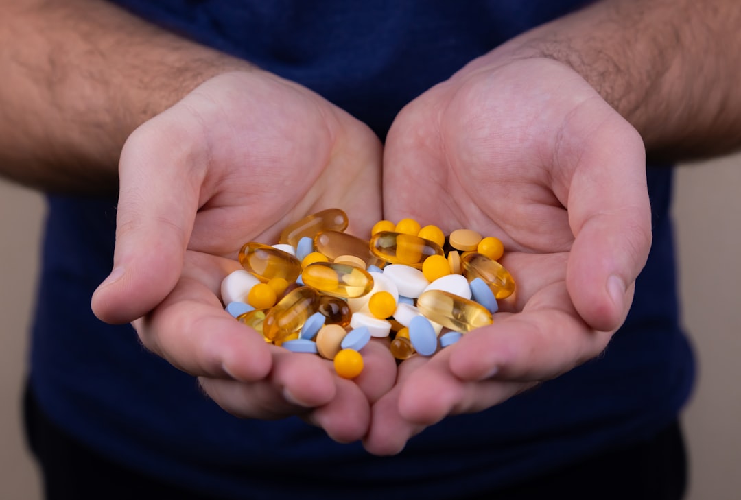 Sleep supplement pills - YU SLEEP vs melatonin comparison